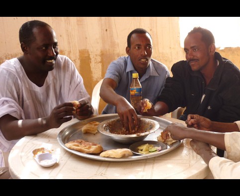 Sudan Meroe Friends 4