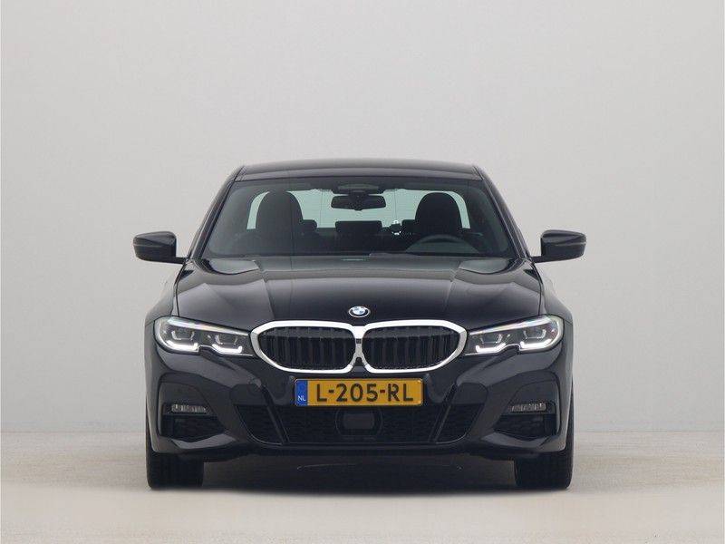 BMW 3 Serie Sedan 330e High Executive M-Sport Automaat afbeelding 6