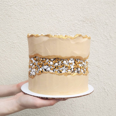 Caramel Mocha Faultline Cake