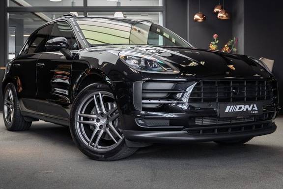 Porsche Macan Luchtvering Pano Leder Dashboard ACC Porsche Exclusive 2.0 Turbo
