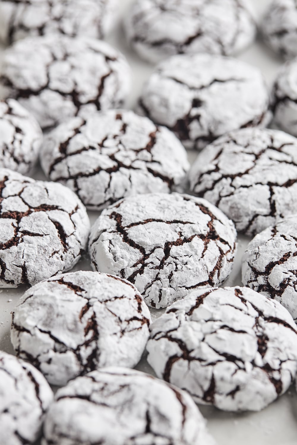 Chocolate Crinkle Cookies | Olive & Mango