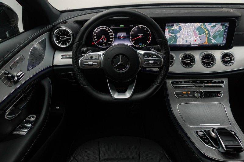 Mercedes-Benz CLS-Klasse CLS450 AMG 367pk 4Matic Schuifdak Nightpakket Widescreen DistronicPlus Burmester SuperSportStuur Luchtvering Multibeam Keyless ComandOnline AmbientLight DAB Parktronic 20”AMG 360Camera Pdc 10/2018 afbeelding 3