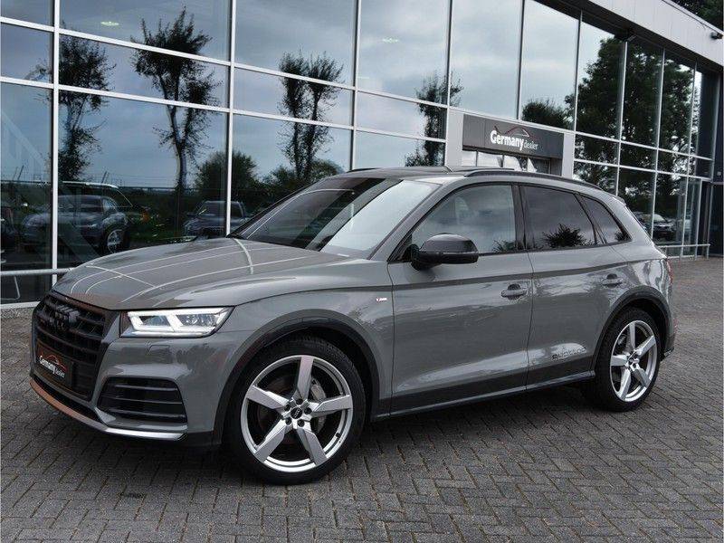 Audi Q5 3.0TDI 286pk Quattro S-Line Black Edition Pano Carbon B&O Keyless Camera 20-Inch Trekhaak afbeelding 1