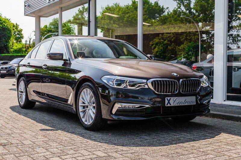 BMW 5 Serie 530d xDrive Luxury Line NW €100.000,- afbeelding 3