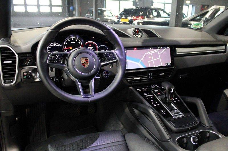 Porsche Cayenne 3.0 Pano, sportchrono, bose, luchtvering afbeelding 4