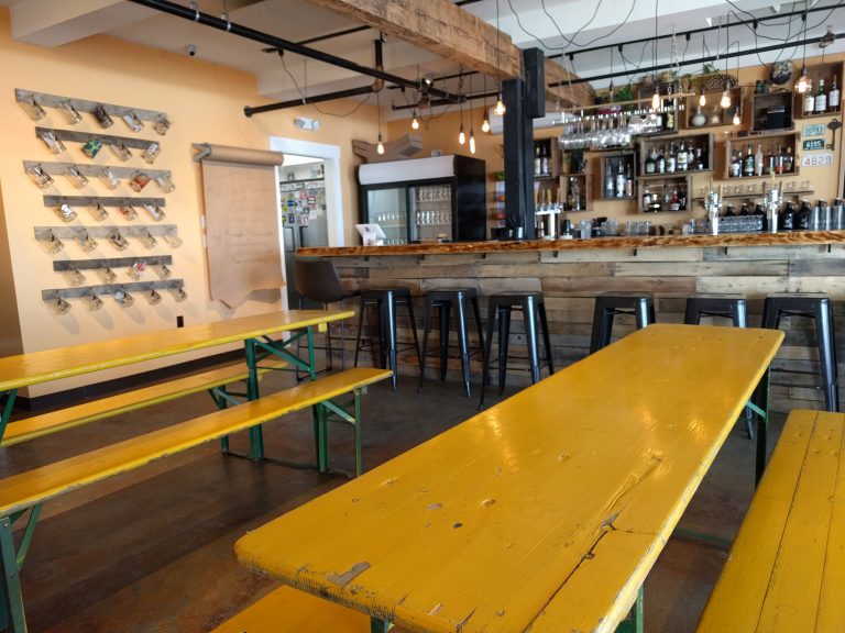 The Lone Wolfe Brewing Company bar and dining area (taproom)