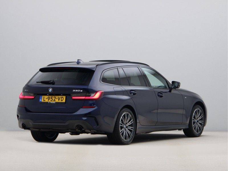 BMW 3 Serie Touring 330e xDrive High Executive M-Sport Automaat afbeelding 9