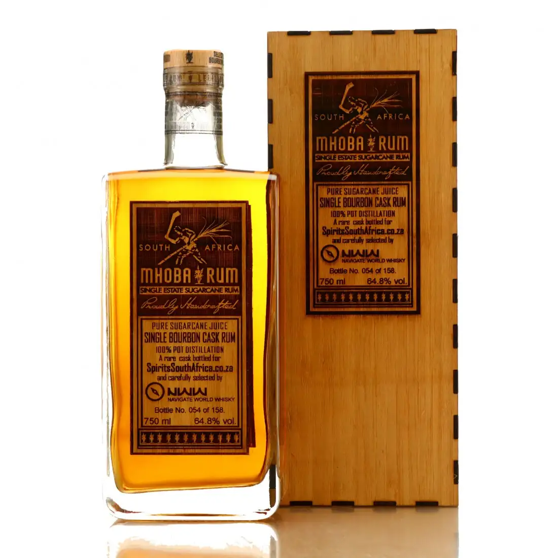 Image of the front of the bottle of the rum Single Bourbon Cask Rum (Navigate World Whisky)