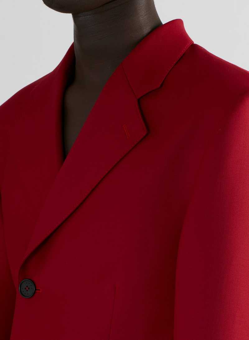 Perin Soft Tailoring Wool Red, detail view II. GmbH AW22 collection.