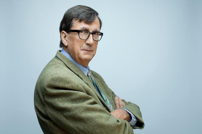 Бруно Латур — один из крупнейших философов современности. Его книга «Политика природы» есть на Букмейте. Фото: Manuel Braun