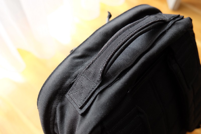Comfortable top handle