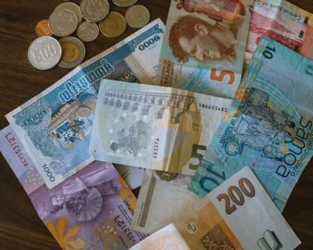 Währungen tauschen: So sinnvoll ist der Devisenhandel
