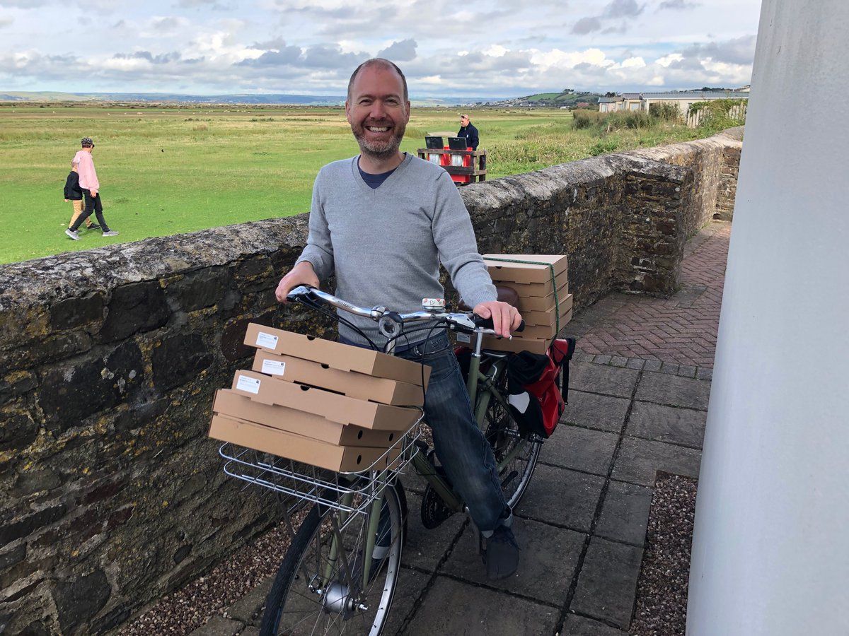 oh my god twitter doesn’t include alt text from images in their API