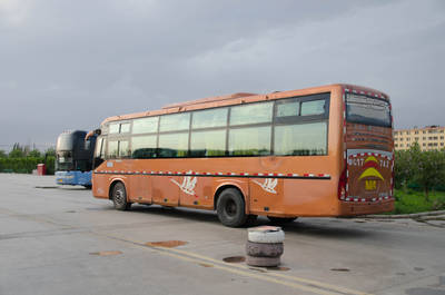 Nachtbus von aussen