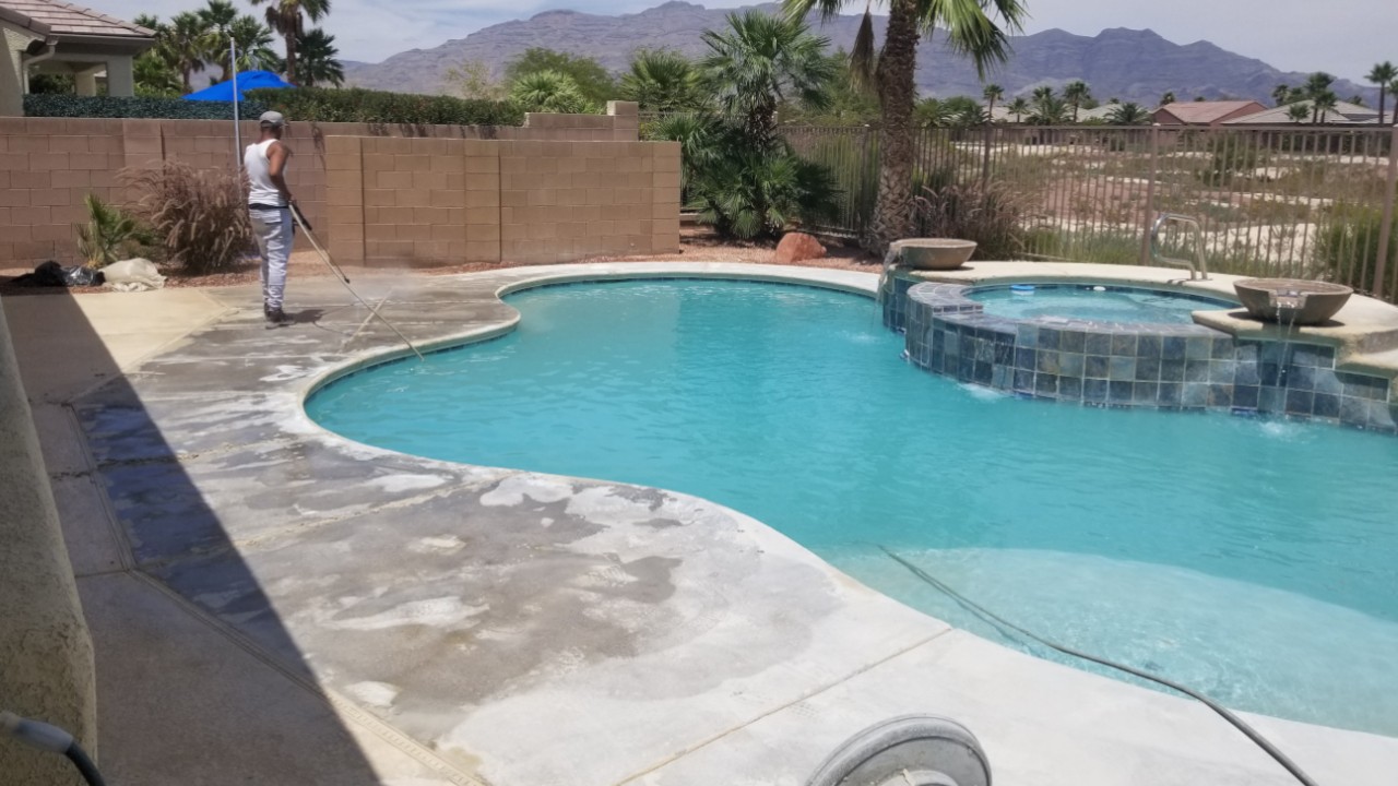 concrete-pool-deck-restoration--cleaning-02