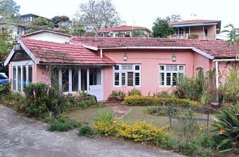 
          Kenilworth Bungalow - Old English House for Sale in Coonoor - House for sale in Sims Park,Coonoor
          