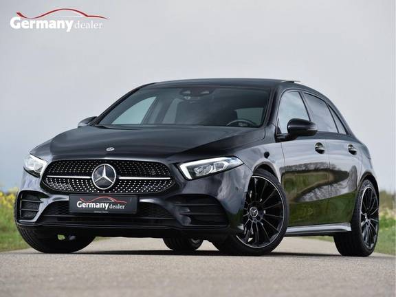 Mercedes-Benz A-Klasse 220 190pk AMG Sportpakket Pano Sfeerlicht Widescreen Night Zetels M-LED Motorsound