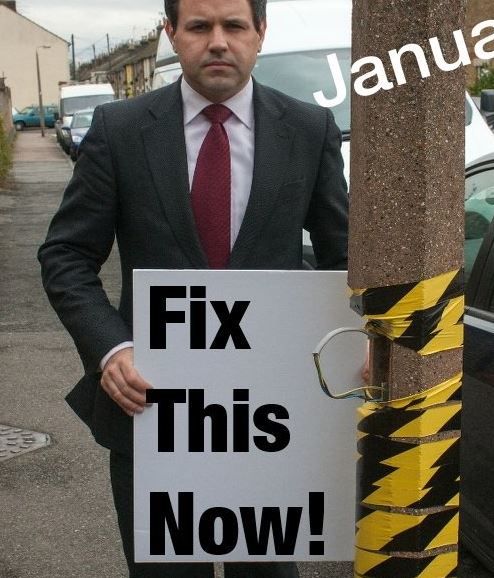 oh my god twitter doesn’t include alt text from images in their API