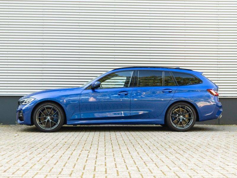 BMW 3 Serie Touring 330i M-Sport - M-Performance - Panorama - Active Cruise afbeelding 7