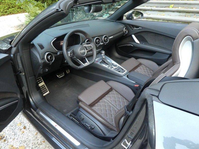 Audi TT TTS Roadster Quattro automaat afbeelding 3