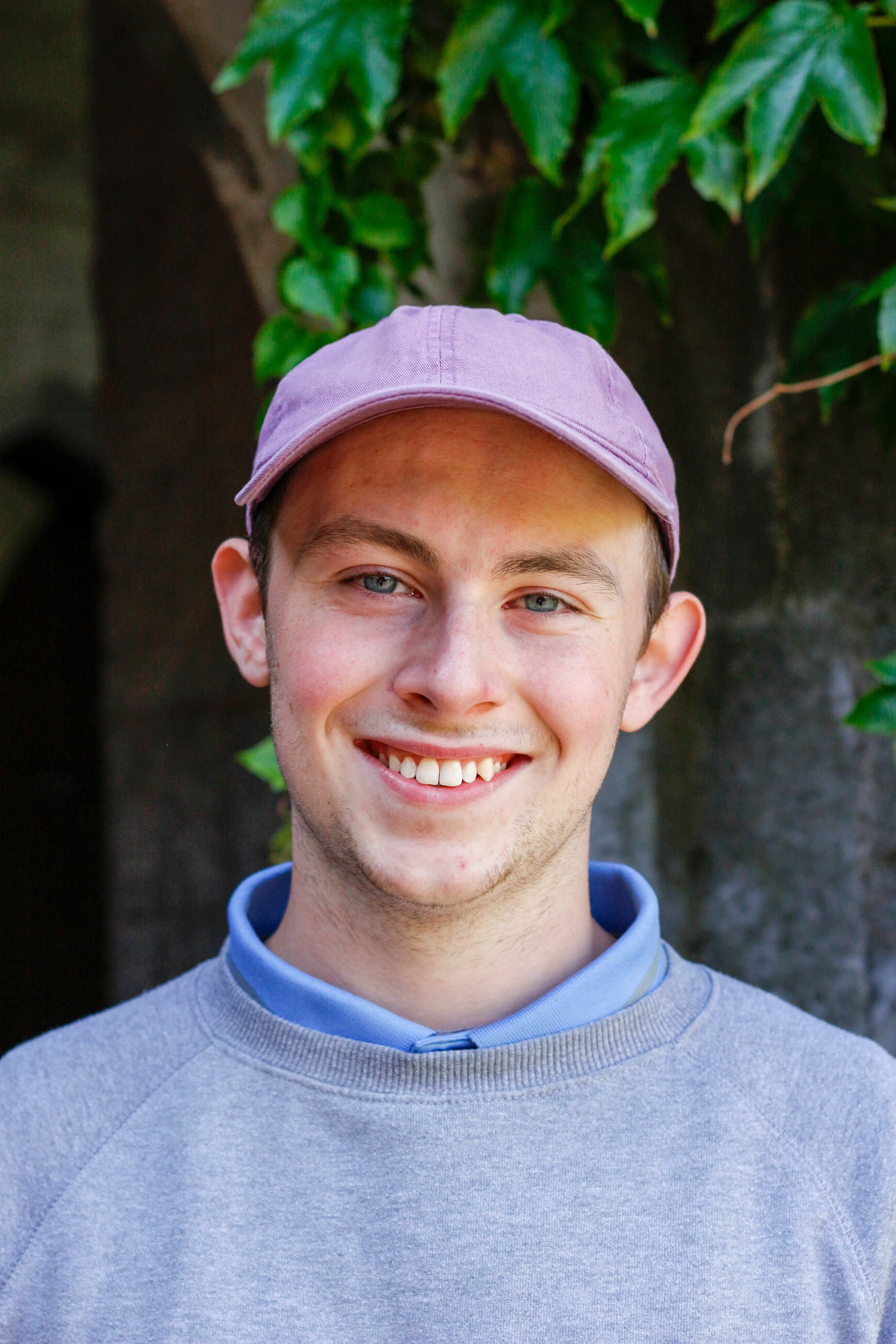 Headshot photo of Stephen