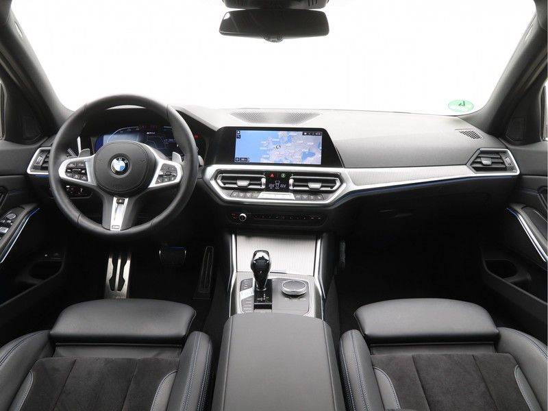 BMW 3 Serie Touring 330e xDrive High Executive Model M Sport afbeelding 13