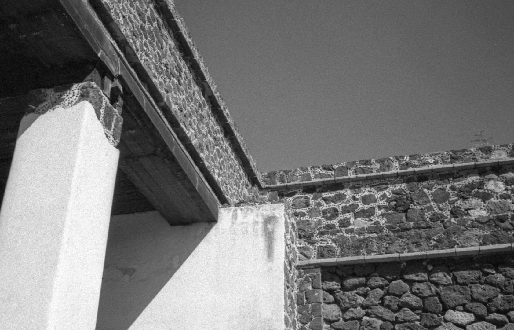An upper corner of a Teotihuacan building