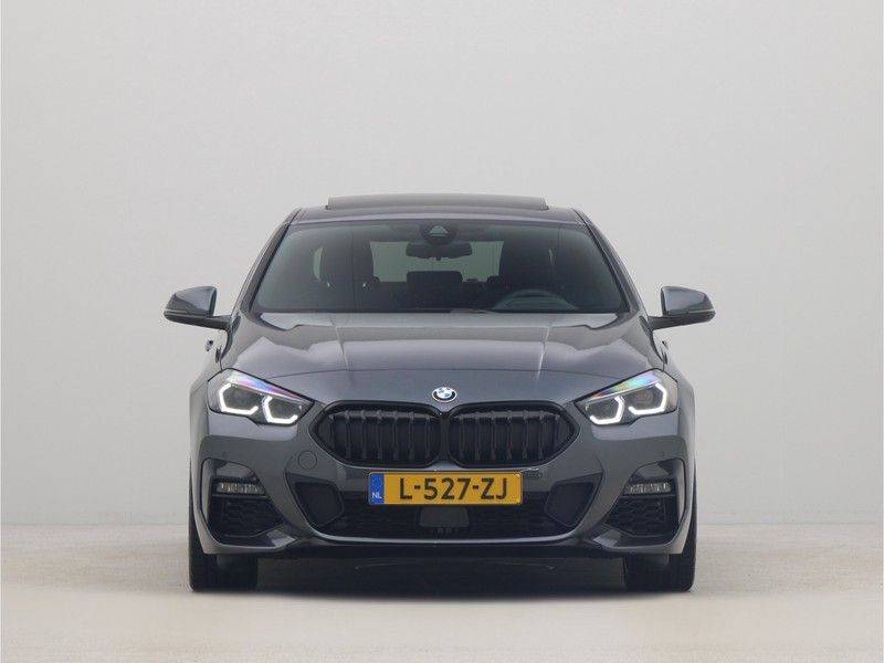 BMW 2 Serie Gran Coupé 220i High Executive M-Sport Automaat afbeelding 6