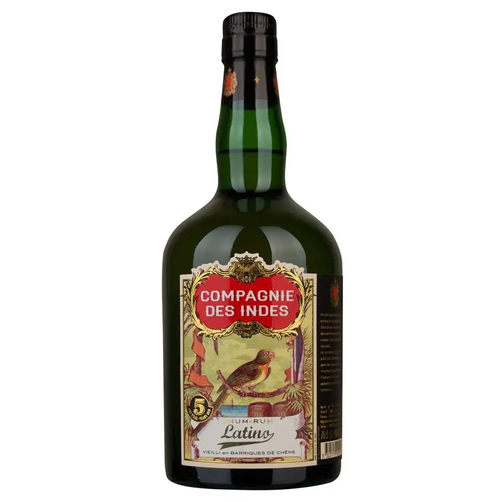 Image of the front of the bottle of the rum Latino