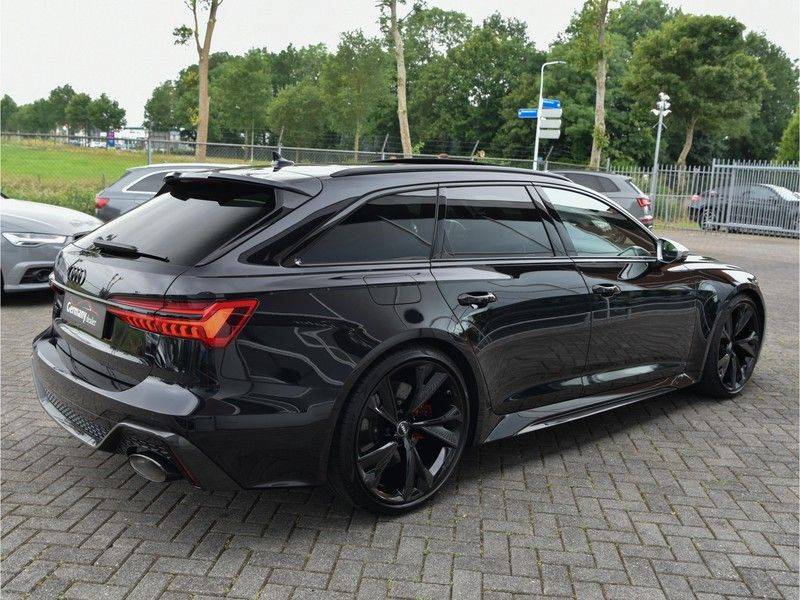 Audi RS6 4.0TFSI 600pk Quattro Keramiek Carbon B&O High-End Softcl Nachtz TV Laser Standk VOL!! afbeelding 4