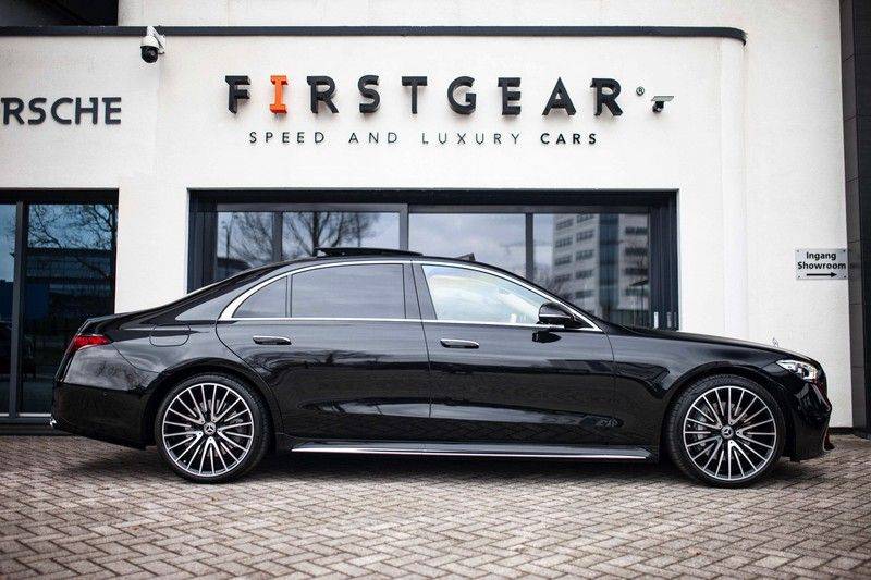 Mercedes-Benz S-Klasse 500 4Matic Lang AMG NP €193.000 *Pano / 3D Burmester / HUD / Distronic / 21" / 3D Display* afbeelding 3