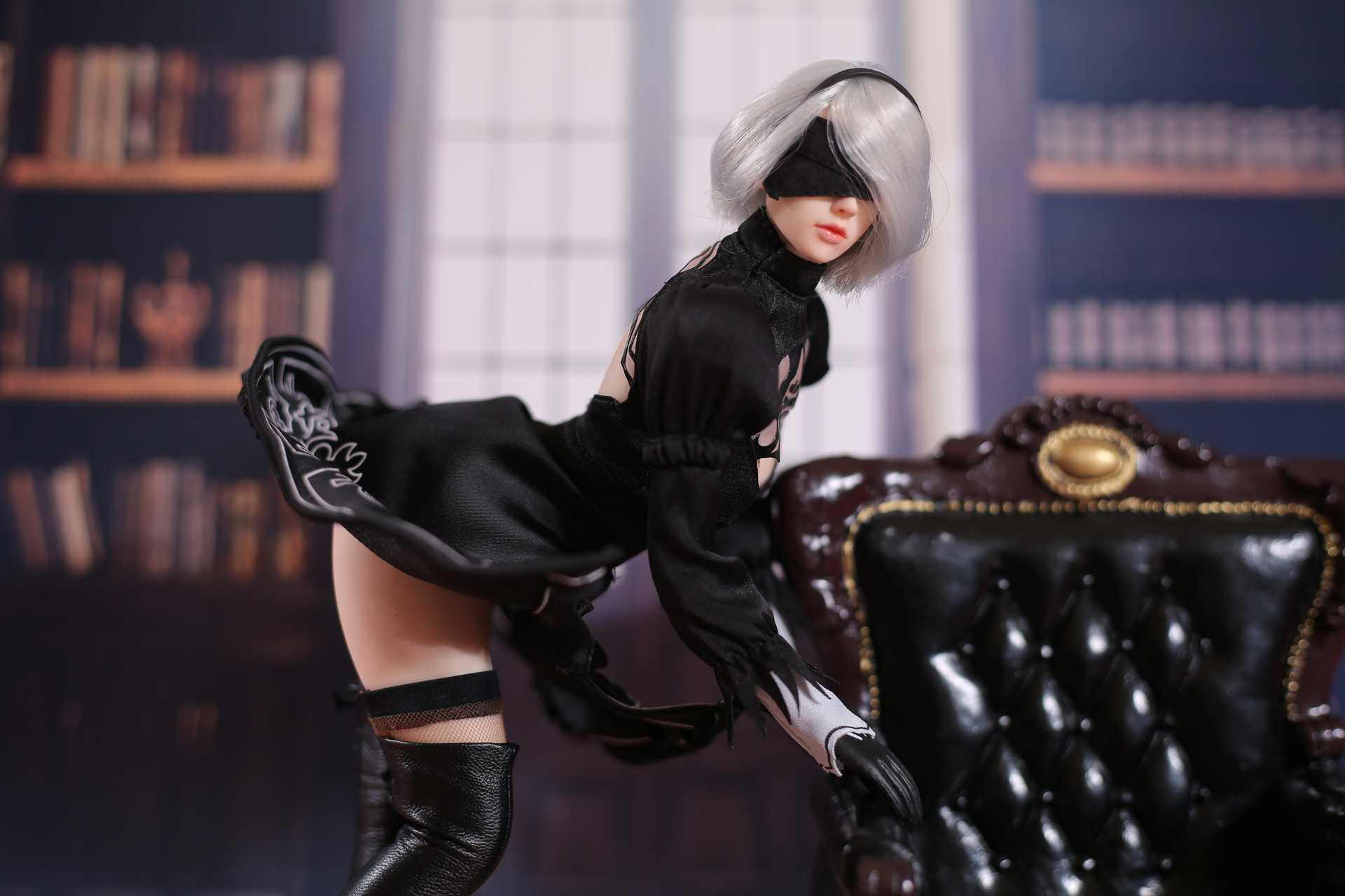 NieR: Automata 2B 1/6 Scale