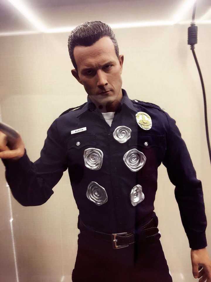 One Fourth Scale T1000