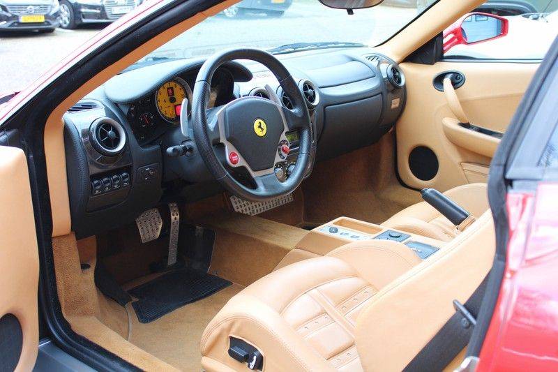 Ferrari F430 F1, Origineel NL geleverd, full ferrari history afbeelding 3