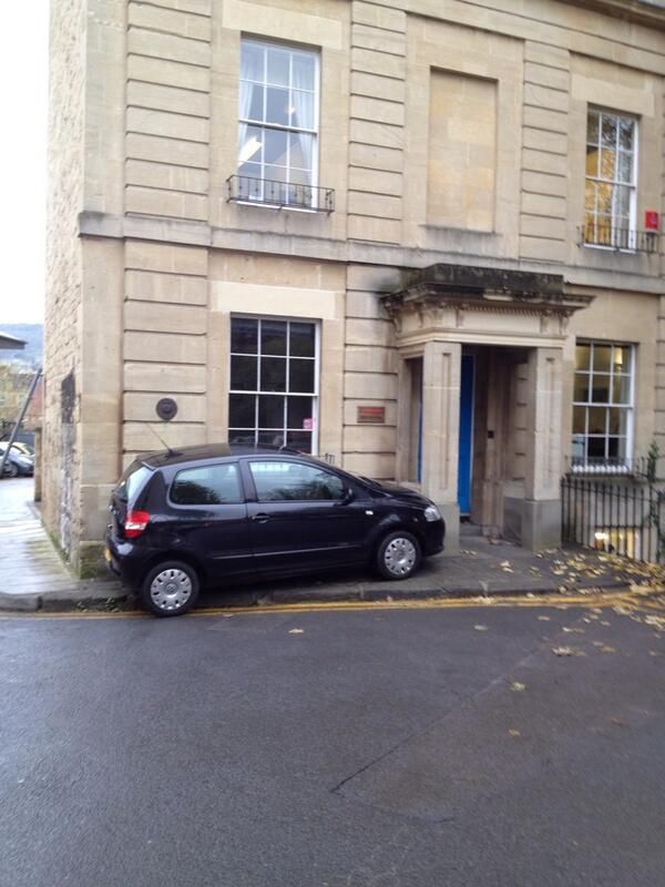 oh my god twitter doesn’t include alt text from images in their API