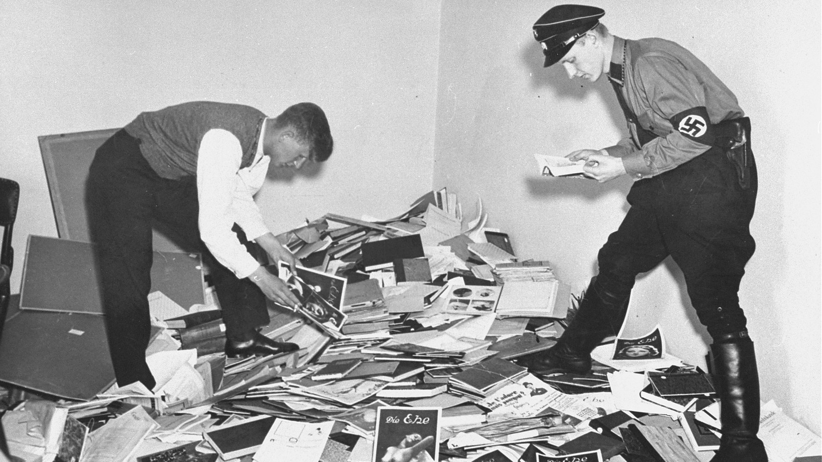An image from RetroReport