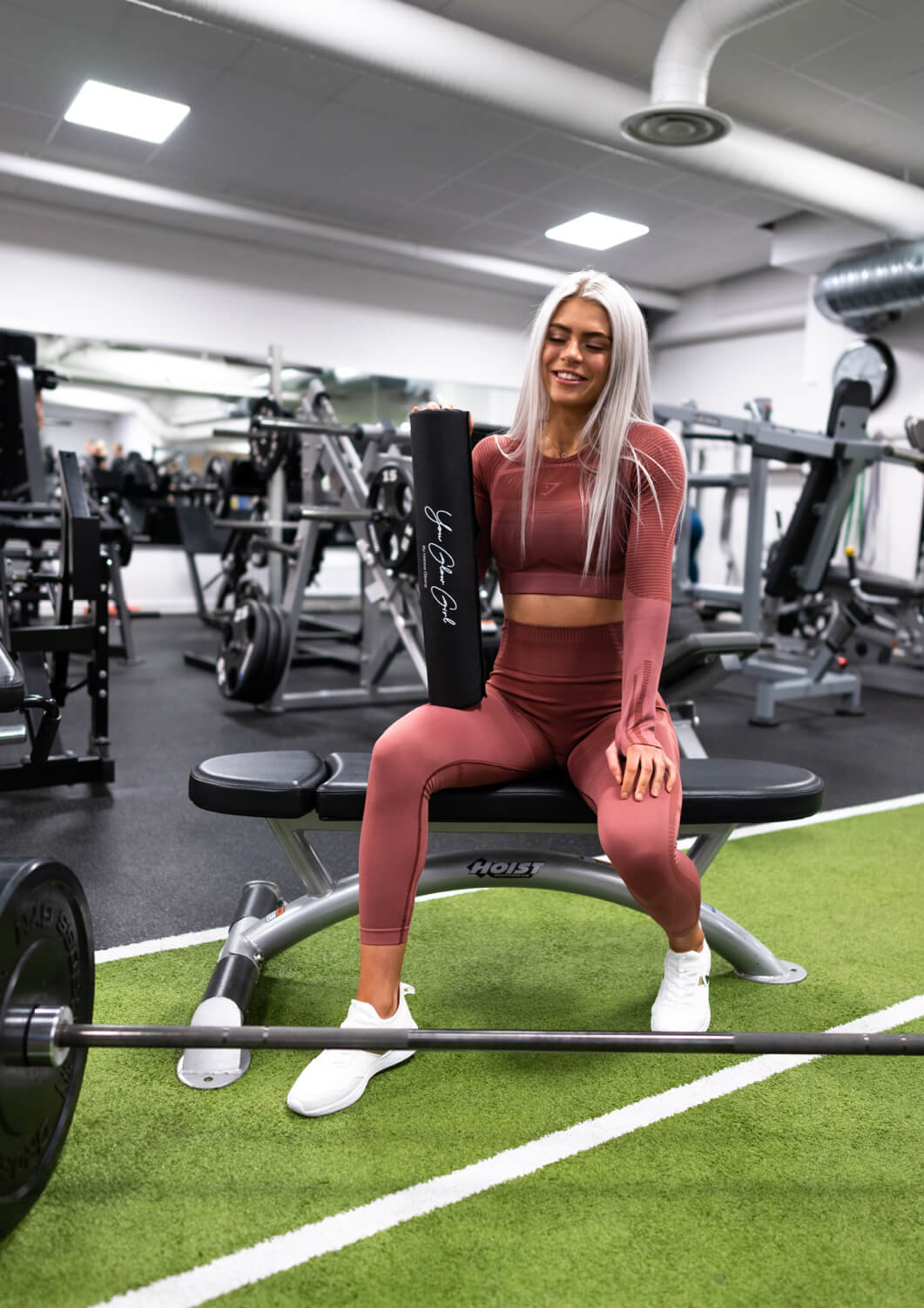 Feel the beet. Hanna Öberg styling the Flex Sports Bra and Leggings in Beet  Marl and Chalk Pink.