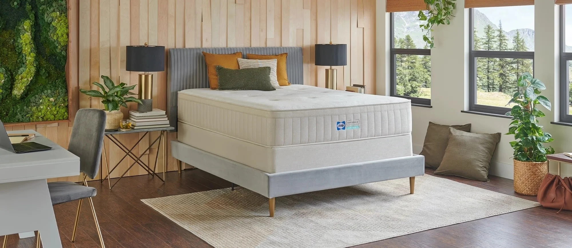 Sealy Naturals Hybrid mattress