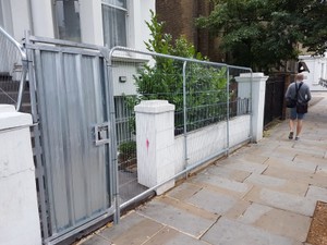 Gate installed in Heras fencing