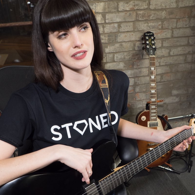 { data.get('productName') }