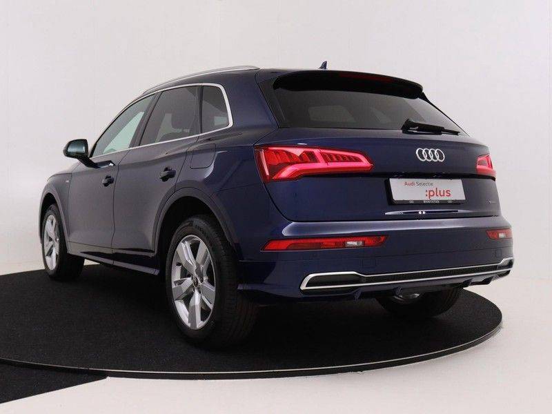 Audi Q5 50 TFSI e 299 pk quattro S edition | S-Line | Elektrisch verstelbare stoelen | Trekhaak wegklapbaar | Privacy Glass | Verwarmbare voorstoelen | Verlengde fabrieksgarantie afbeelding 7