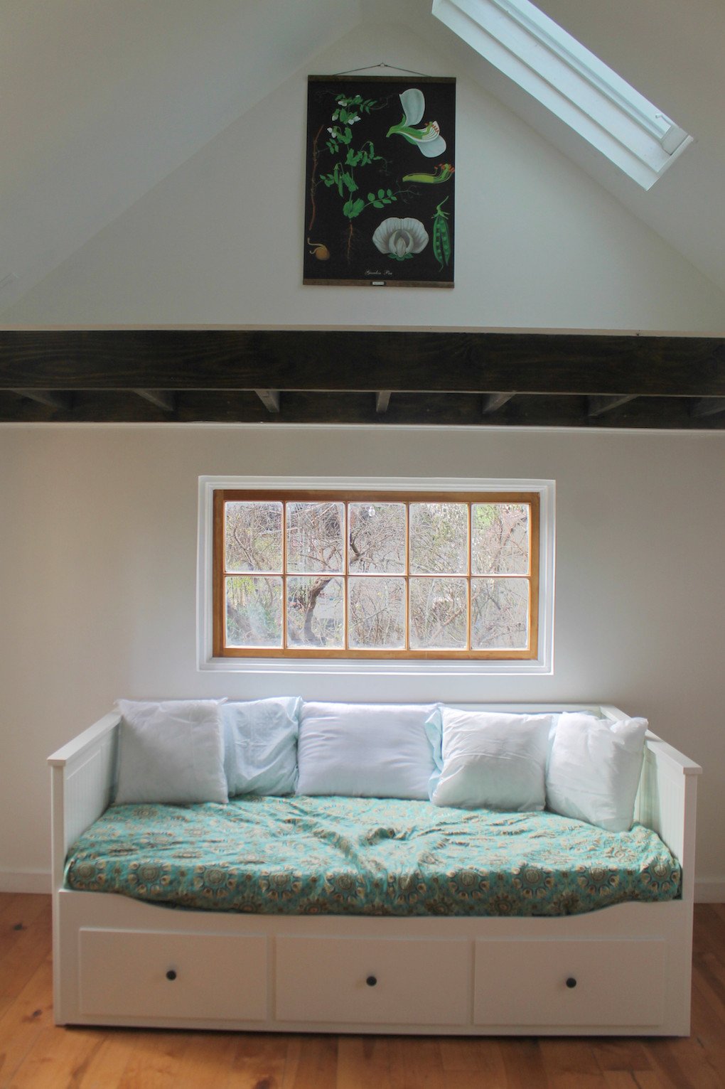 The living room/space, with an Ikea Hemnes couch bed. The living room/space, with an Ikea Hemnes couch bed.