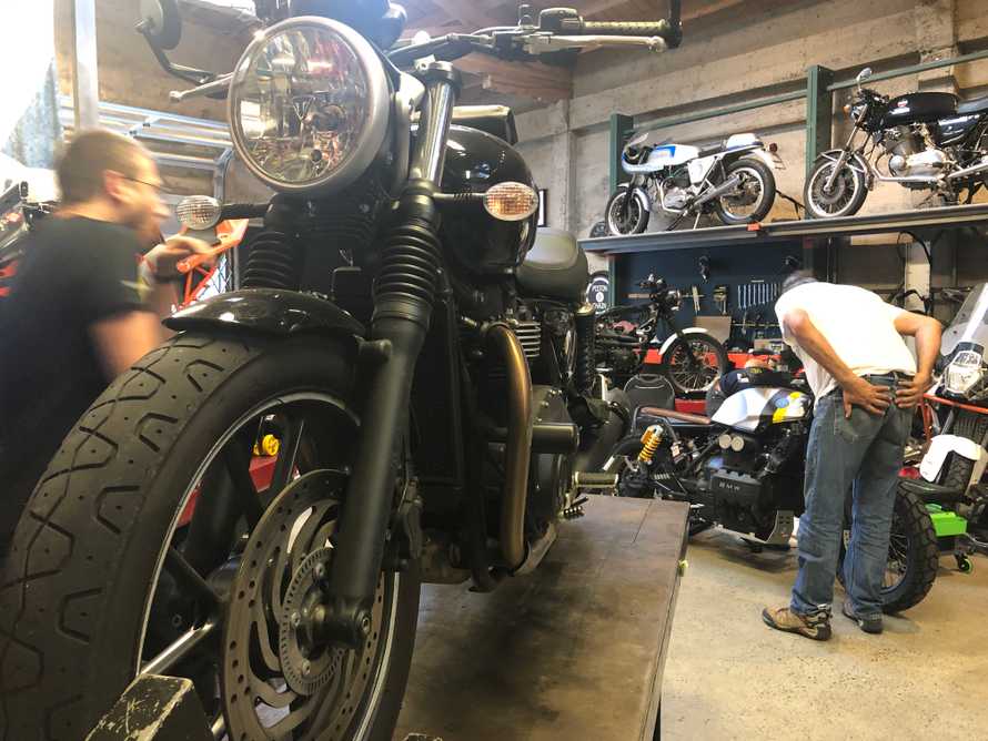 media EFR 61aXkAMeF10