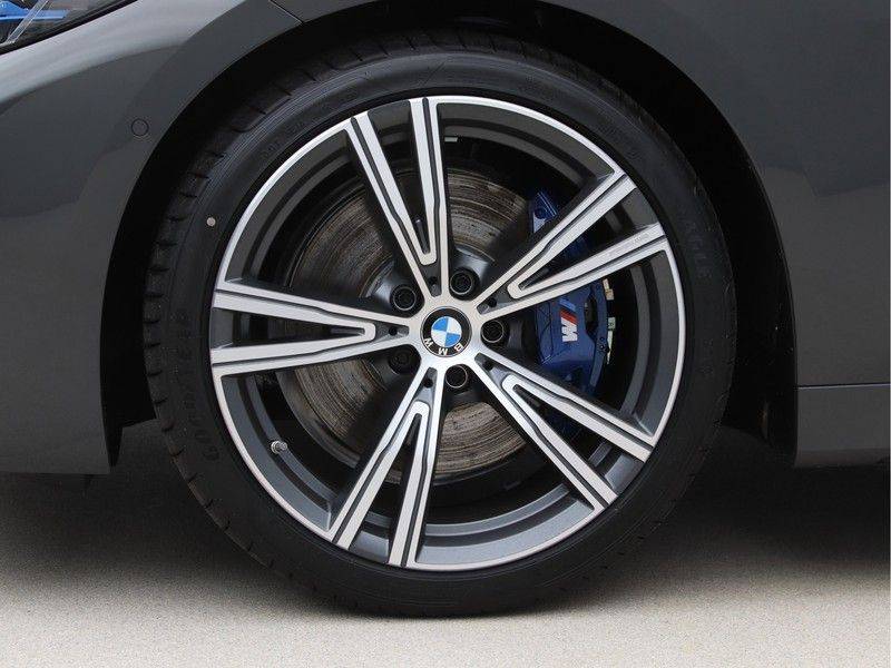 BMW 4 Serie 420i Coupé High Exe M-Sport Aut. afbeelding 23