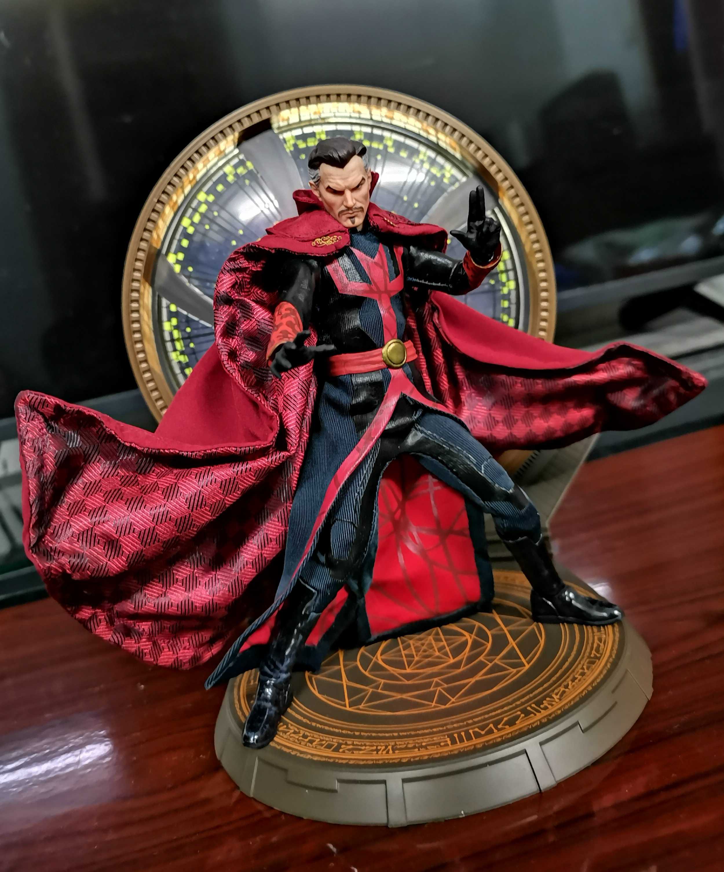 Mezco Doctor Strange PX