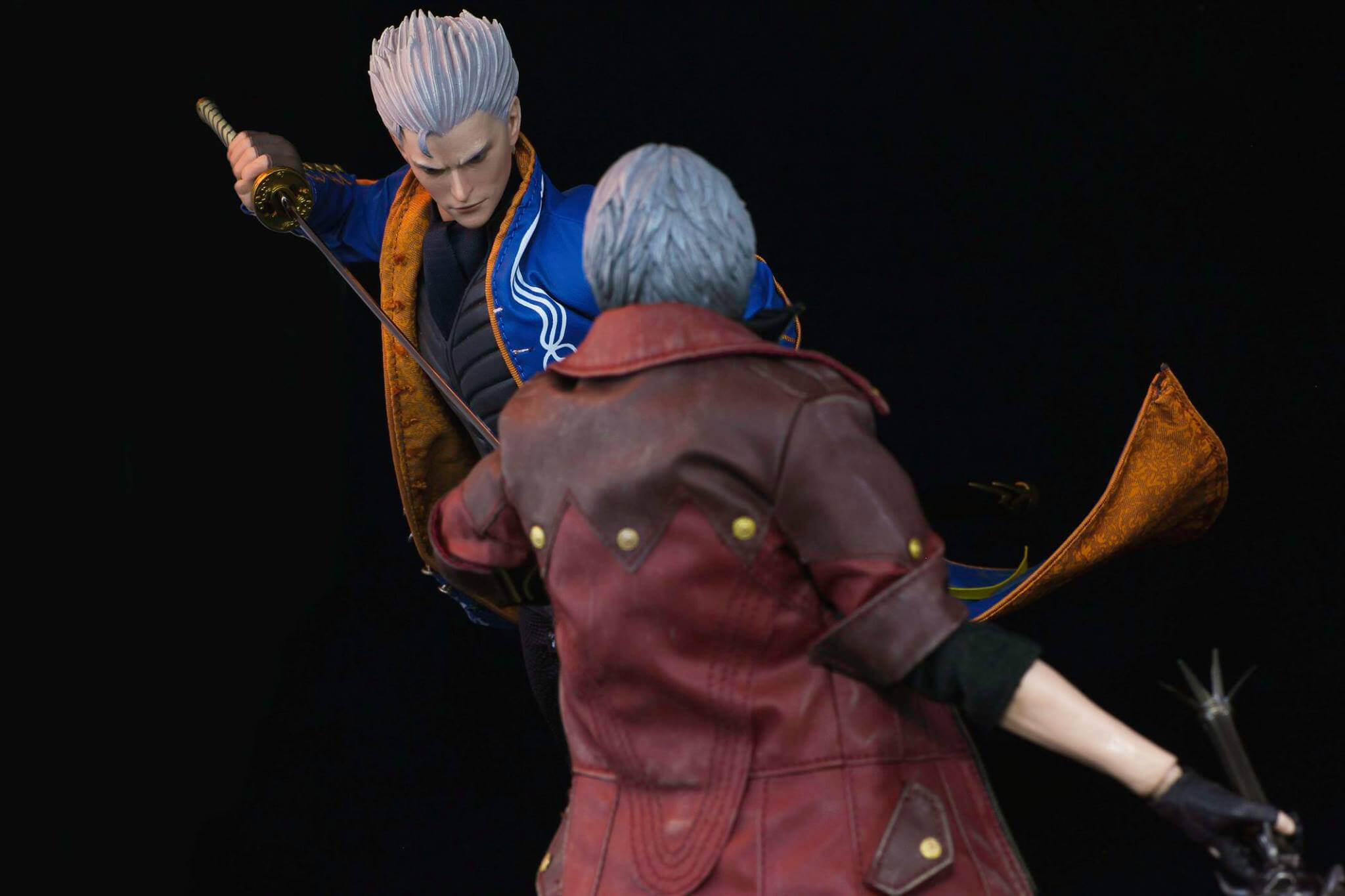 Is Vergil Stronger Than Dante? Just Fight!