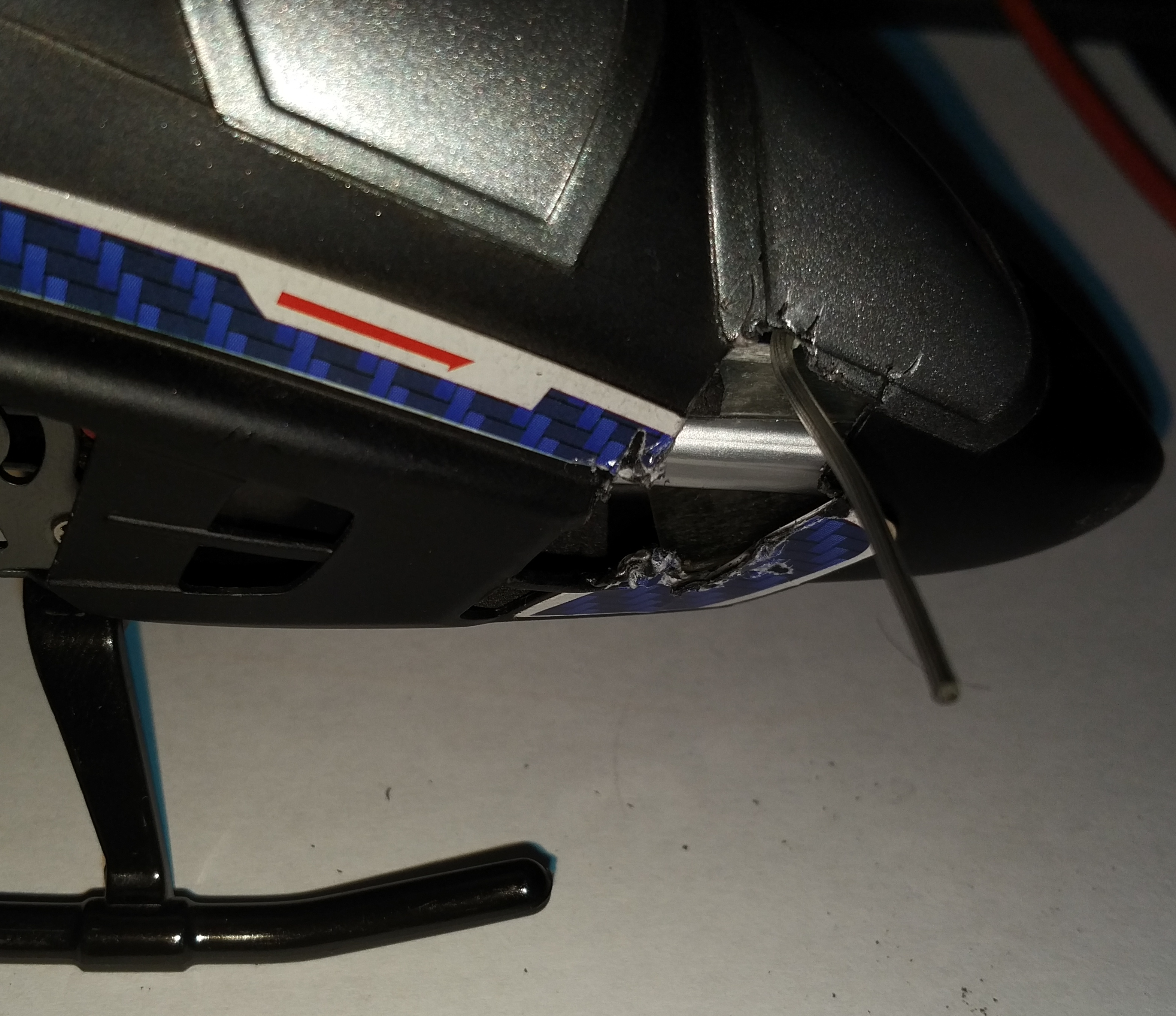 hole letting antenna peek out (and the Li Ion battery)