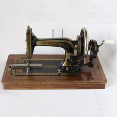 Photo Gallery Of Antique Sewing Machines