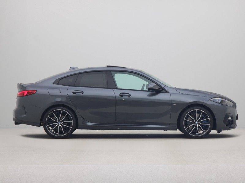 BMW 2 Serie Gran Coupé 220i High Executive M-Sport Automaat afbeelding 8