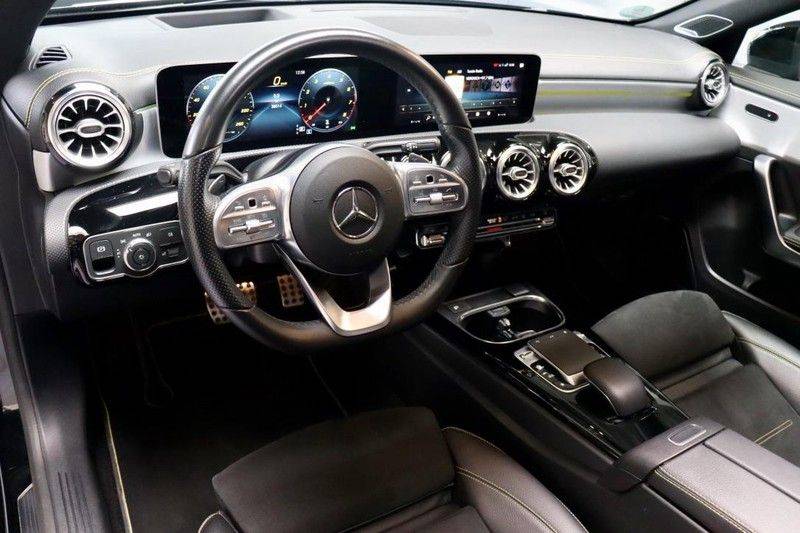 Mercedes-Benz A-Klasse 250 4MATIC AMG Edition1/Hud/Pano/Burmester Edition1/Hud/Pano/Burmester afbeelding 10